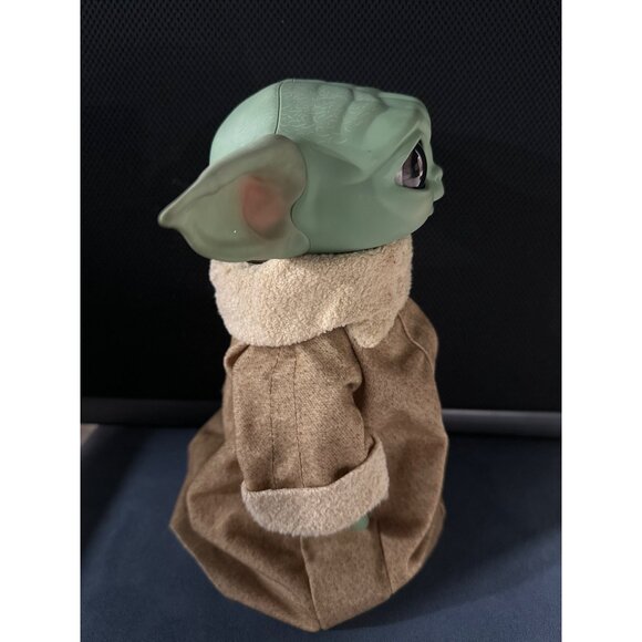 Star Wars Baby Yoda Grogu Plush Figure In Brown Robe With Big Eyes & Green Skin - Picture 4 of 10